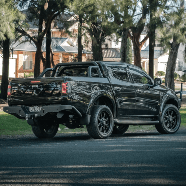 ROCKARMOR ELITE STEEL REAR STEP / TOW BAR TO SUIT MITSUBISHI TRITON MQ 2015 - 2018